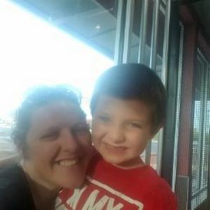 Meet your Posher, Crystal